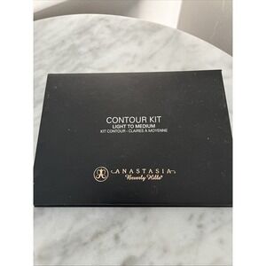 ANASTASIA BEVERLY HILLS Contour Kit - Light to Medium. New Without Box